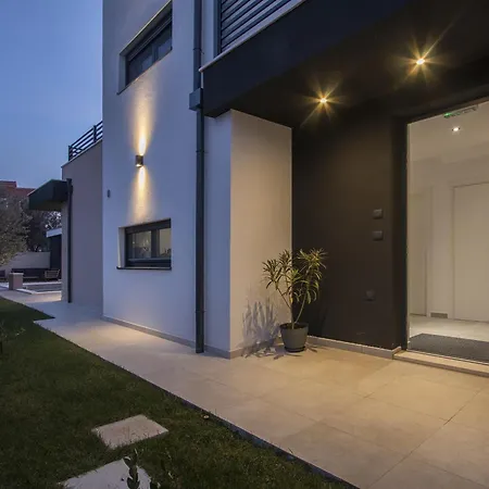 Villa M With Private Pool